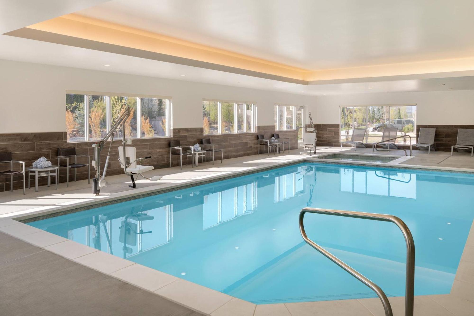 Towneplace Suites By Marriott Logan Exterior foto